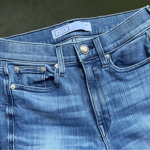 AYR The Bomb Pop Jeans , Size 26L, EUC - Picture 5 of 7